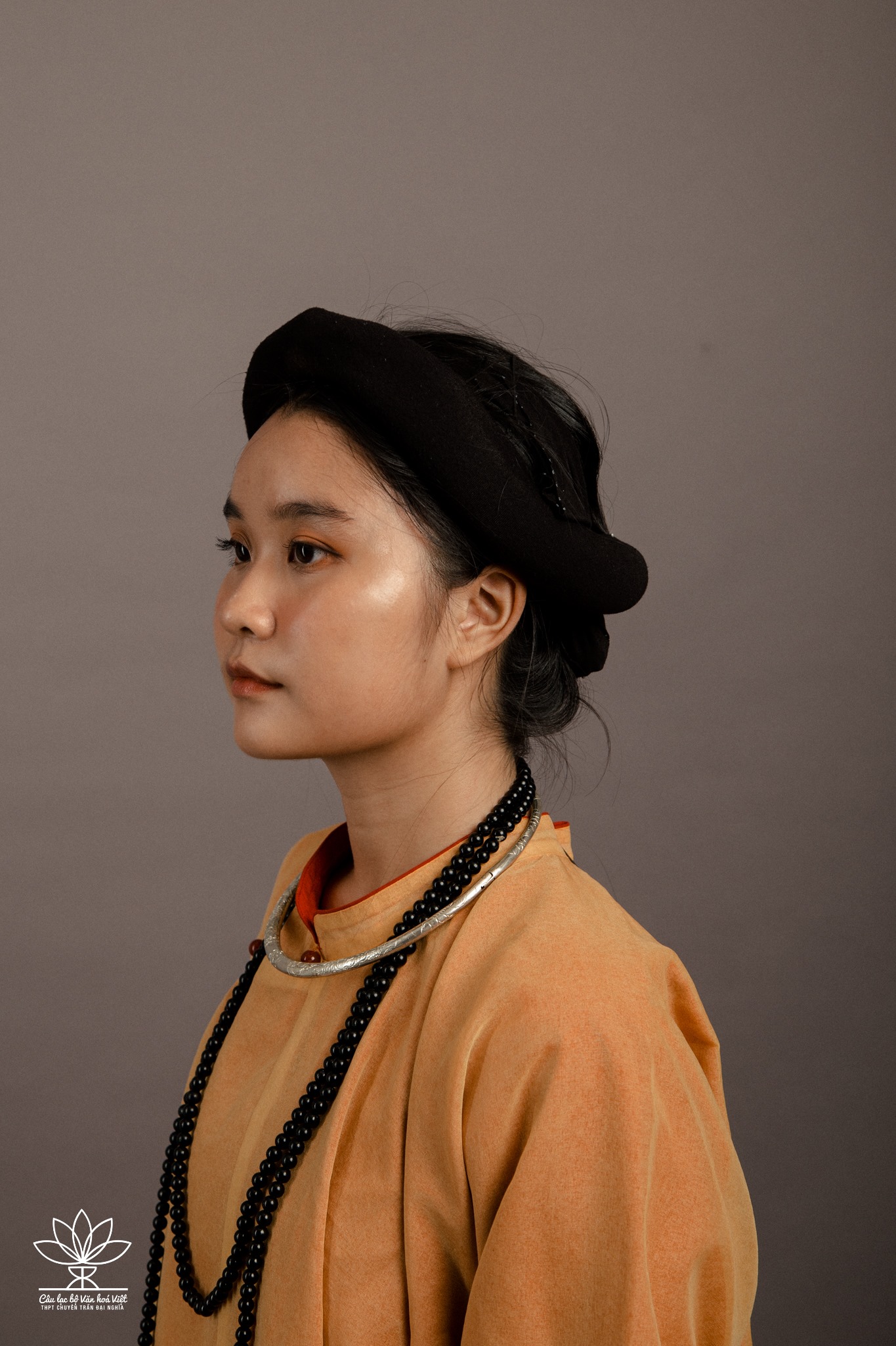 Khăn búi tóc  thời trang thuần Việt đã trở thành dĩ vãng  Redsvnnet